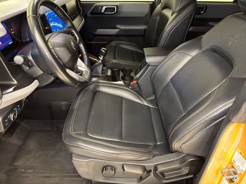Used 2022 Ford Bronco Badlands AWD/4WD image 17