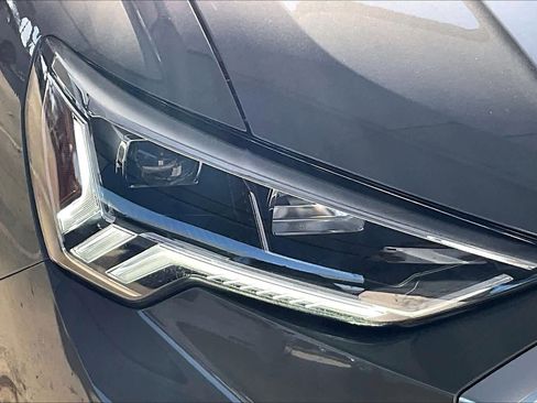 Certified 2025 Audi Q3 2.0T Premium w/ Convenience Package image 26