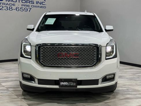 Used 2015 GMC Yukon Denali w/ Premium Package image 3