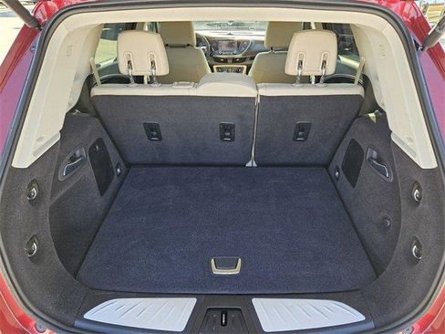 Used 2020 Buick Envision Essence w/ LPO, Cargo Package image 13