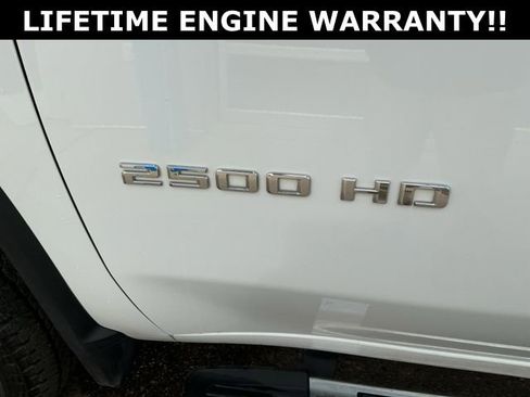 Used 2024 Chevrolet Silverado 2500 LT w/ Convenience Package image 31