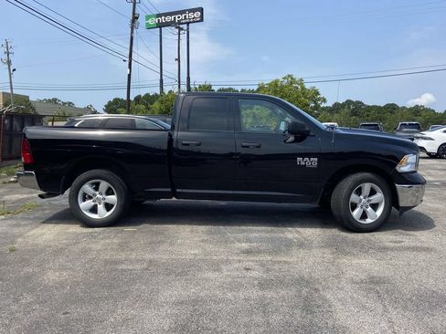 Used 2024 RAM 1500 Classic SLT AWD/4WD image 2