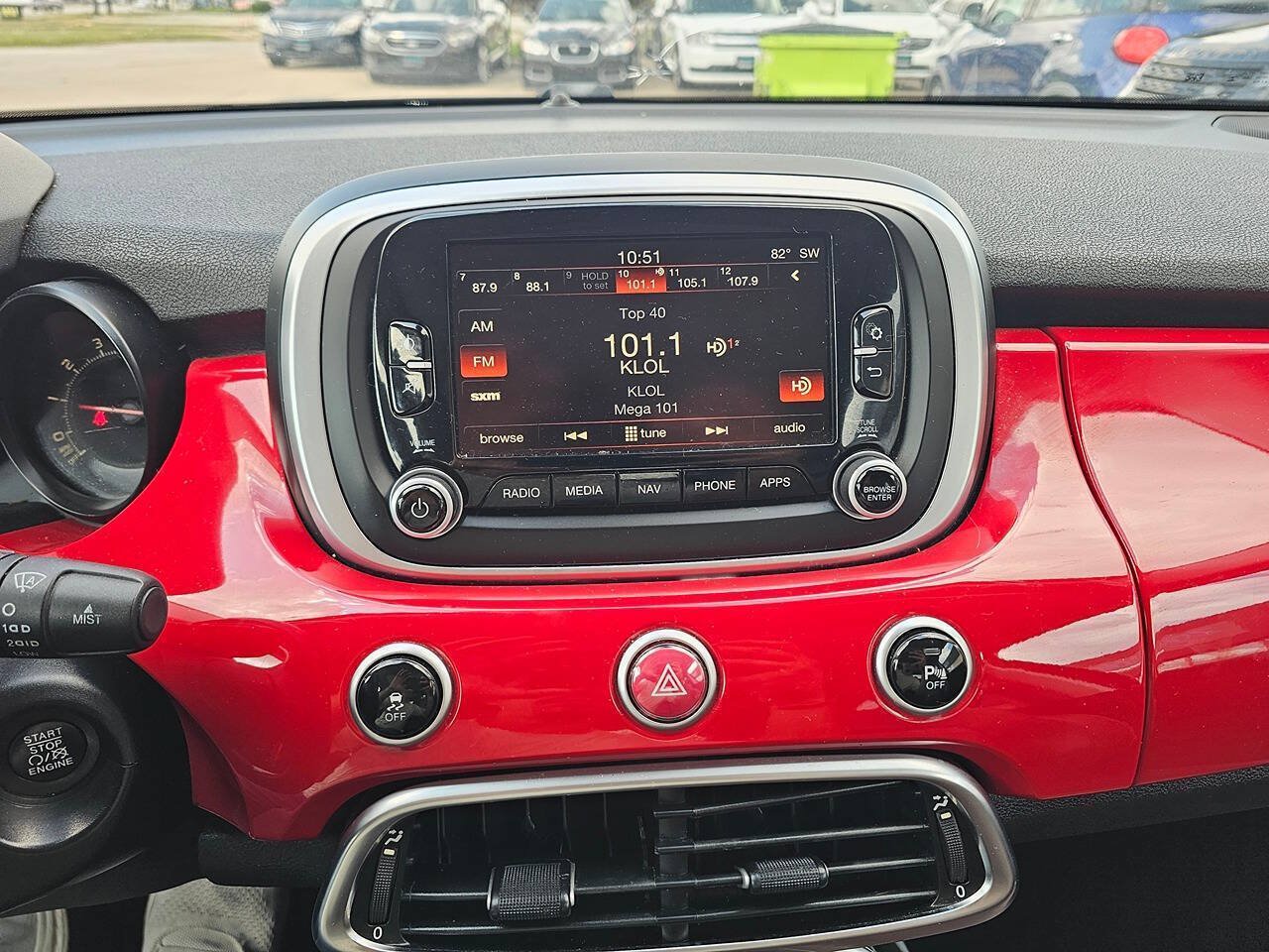Used 2016 FIAT 500X Lounge FWD image 13