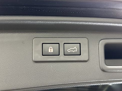 Used 2024 Subaru Forester Premium AWD/4WD image 26