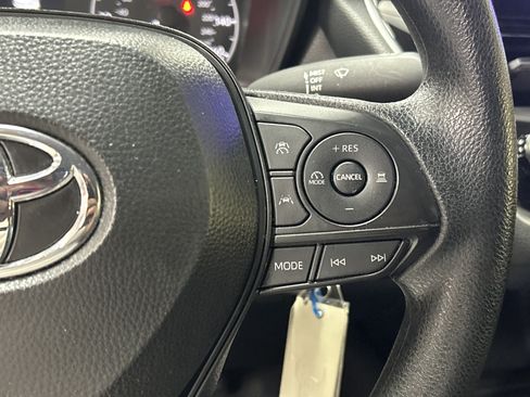 Certified 2025 Toyota Corolla LE FWD image 20