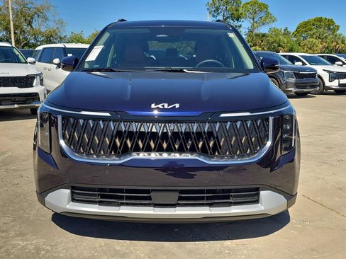 New 2026 Kia Carnival EX FWD image 3