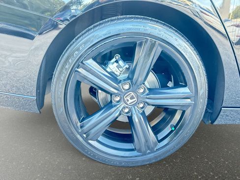 Used 2025 Honda Accord Sport image 5