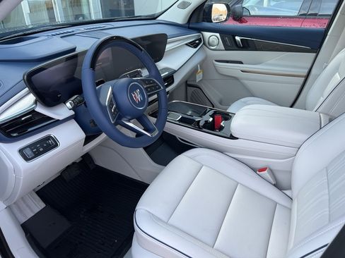 New 2026 Buick Enclave Avenir w/ Super Cruise Package image 13