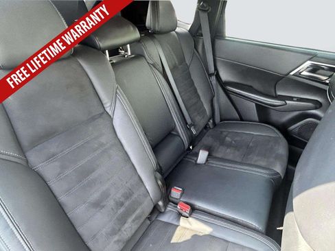 Used 2022 Mitsubishi Outlander SE AWD/4WD image 25