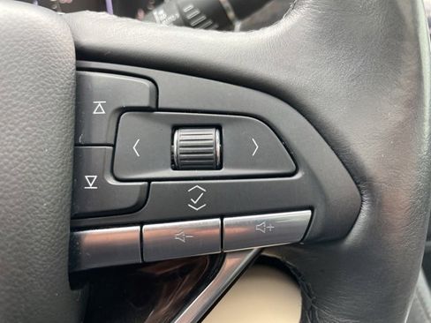 Used 2020 Cadillac XT6 Premium Luxury image 23