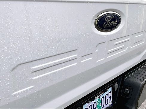 Used 2023 Ford F150 Lariat image 11