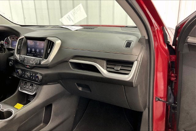 Used 2020 GMC Terrain SLT w/ Preferred Package FWD image 17