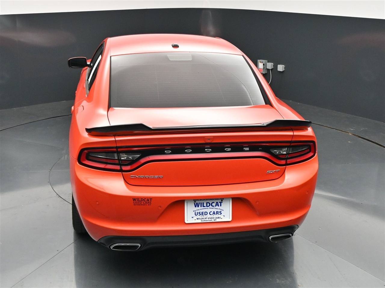 Used 2018 Dodge Charger SXT RWD image 25