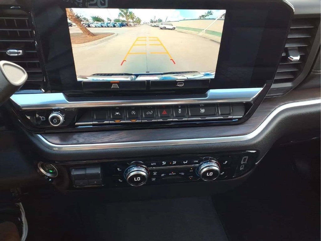 Used 2025 GMC Sierra 1500 SLT RWD image 14