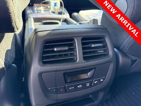 Used 2022 Honda Pilot Sport image 10