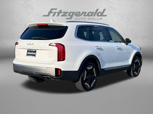 Used 2025 Kia Telluride S FWD image 7