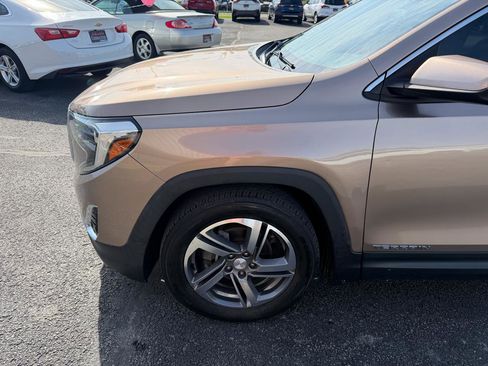 Used 2018 GMC Terrain SLT w/ Preferred Package FWD image 12