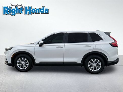 Used 2024 Honda CR-V LX image 3