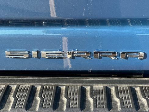 New 2026 GMC Sierra 2500 Denali w/ Denali Reserve Package AWD/4WD image 32