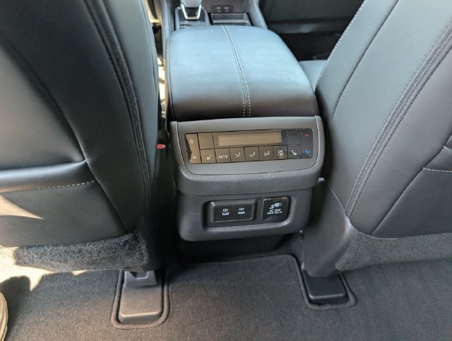 Used 2026 Nissan Pathfinder Platinum w/ Cargo Package AWD/4WD image 20