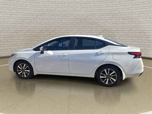 Used 2025 Nissan Versa SV w/ Trunk Package image 7