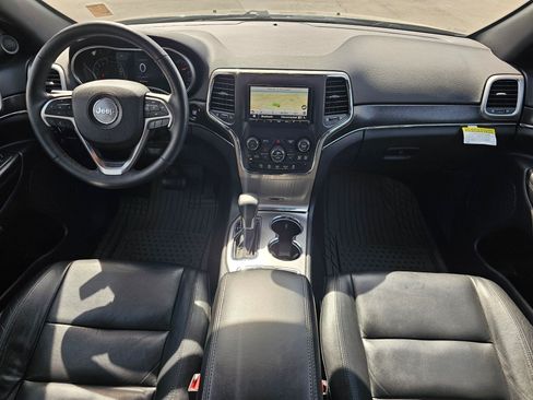 Used 2018 Jeep Grand Cherokee Limited AWD/4WD image 15