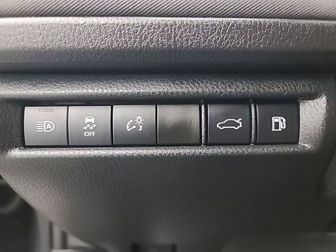 Used 2026 Toyota Camry LE FWD image 27