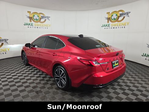 Used 2025 Toyota Camry XLE w/ Premium Plus Package AWD/4WD image 6