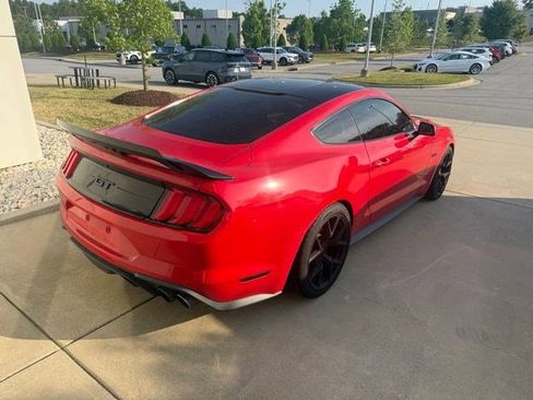 Used 2018 Ford Mustang GT w/ Black Accent Pkg RWD image 13