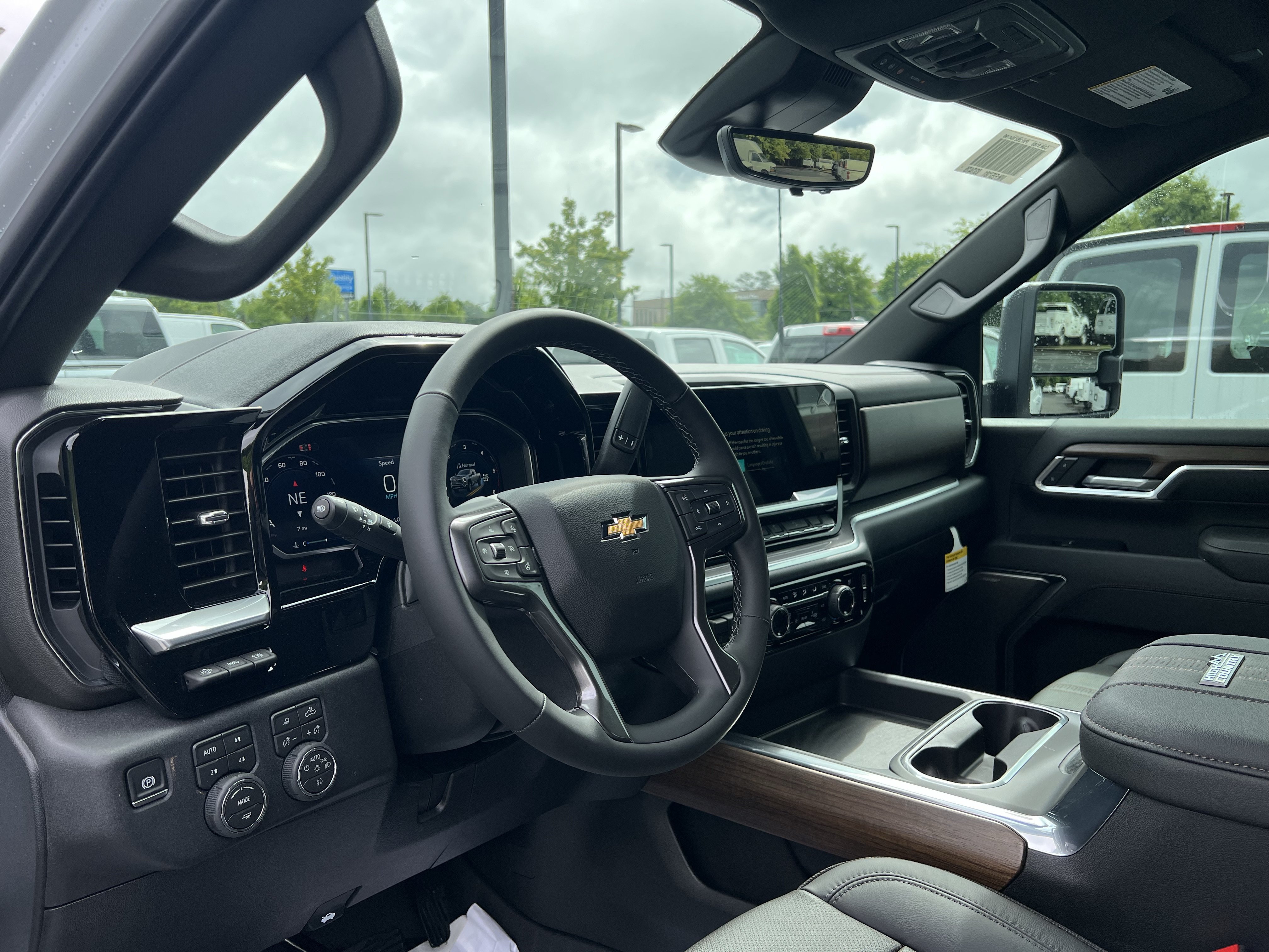 New 2026 Chevrolet Silverado 2500 High Country w/ High Country Premium Package AWD/4WD image 17