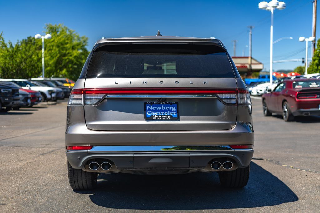 Used 2020 Lincoln Aviator Reserve w/ Equipment Group 202A AWD/4WD image 8