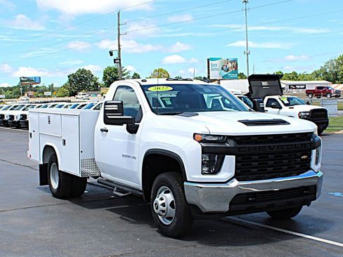 Used 2022 Chevrolet Silverado 3500 W/T w/ WT Convenience Package RWD image 3