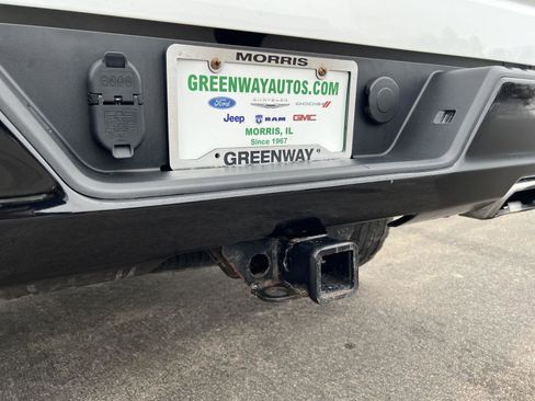 Used 2019 Chevrolet Silverado 1500 Custom Trail Boss w/ Custom Convenience Package image 9