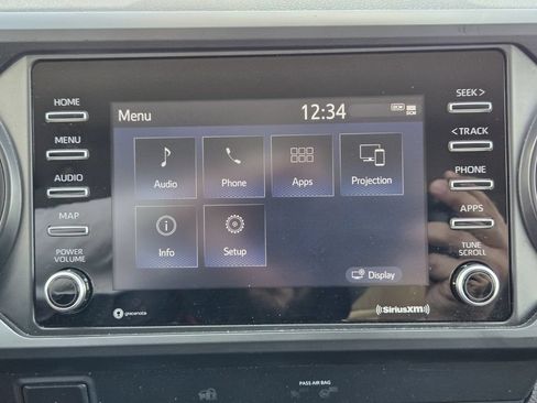 Used 2022 Toyota Tacoma SR RWD image 17