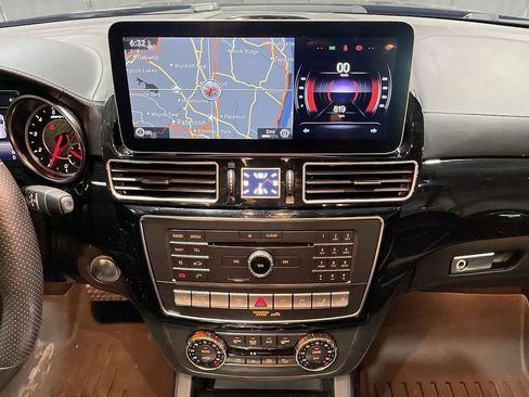 Used 2019 Mercedes-Benz GLE 63 AMG 4MATIC image 28