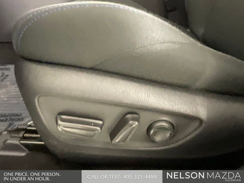 Used 2024 Toyota RAV4 SE image 25