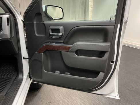 Used 2016 GMC Sierra 1500 SLE w/ SLE Value Package AWD/4WD image 32