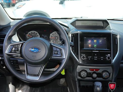 Used 2018 Subaru Impreza 2.0i image 2