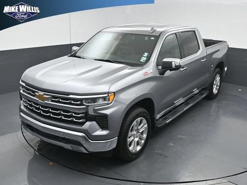 Used 2025 Chevrolet Silverado 1500 LTZ w/ LTZ Premium Package AWD/4WD image 11