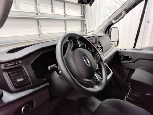 Used 2022 Ford Transit 350 XL image 11