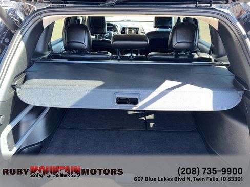 Used 2018 Jeep Cherokee Limited AWD/4WD image 30