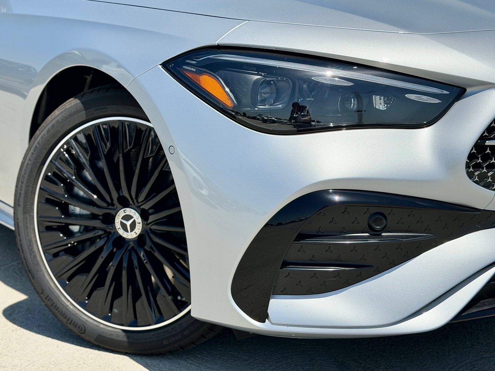 New 2026 Mercedes-Benz CLE 450 4MATIC Coupe image 4