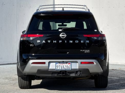 Used 2024 Nissan Pathfinder Platinum w/ Cargo Package AWD/4WD image 4