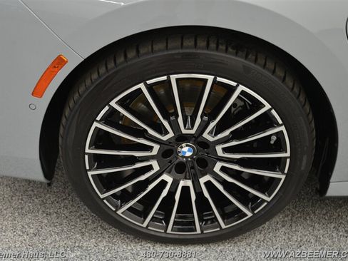 Used 2025 BMW 750e xDrive w/ Premium Package AWD/4WD image 49
