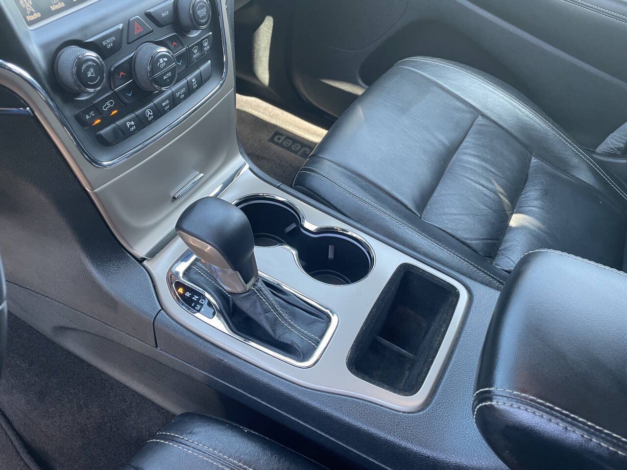 Used 2016 Jeep Grand Cherokee Limited RWD image 21