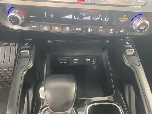 Used 2024 Kia Telluride S w/ S Sunroof Package AWD/4WD image 23