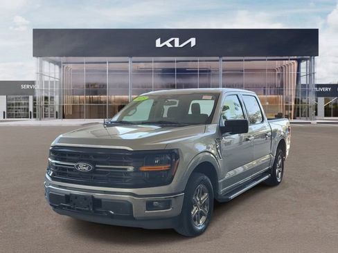 Used 2025 Ford F150 XLT w/ Equipment Group 301A Standard RWD image 3
