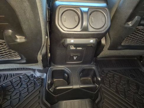 Used 2020 Jeep Gladiator Rubicon image 10
