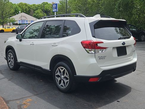 Used 2022 Subaru Forester Premium AWD/4WD image 25