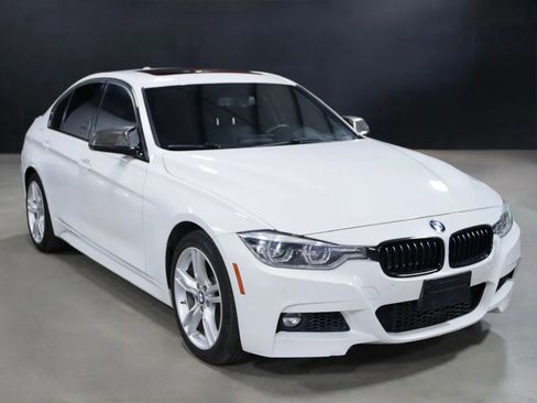 Used 2017 BMW 340i xDrive Sedan image 8